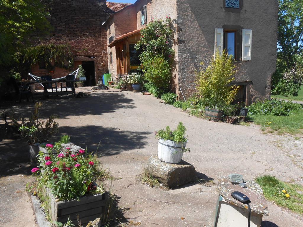 Gite Des Monts Saint-Izaire Kültér fotó