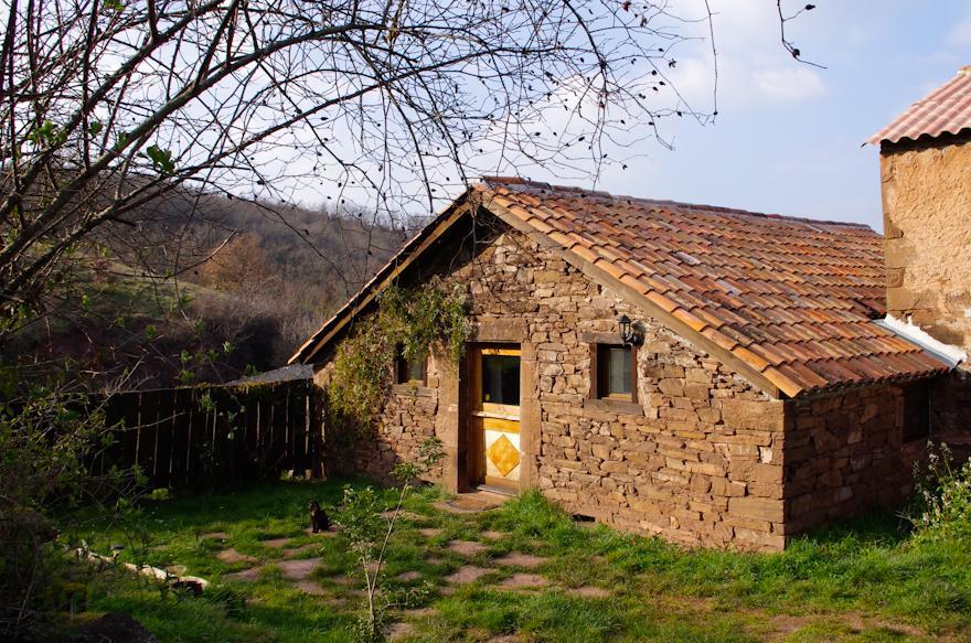 Gite Des Monts Saint-Izaire Kültér fotó