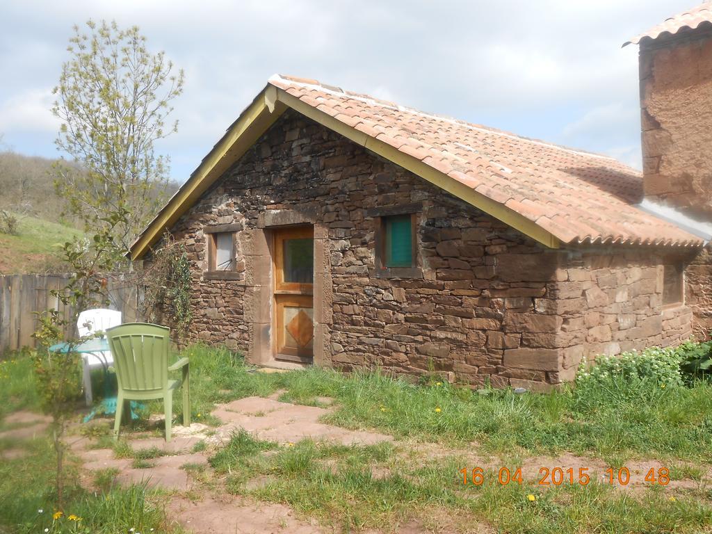 Gite Des Monts Saint-Izaire Kültér fotó